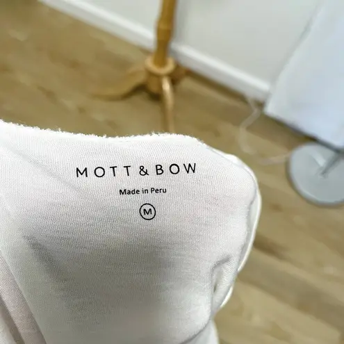 Mott & Bow Crew