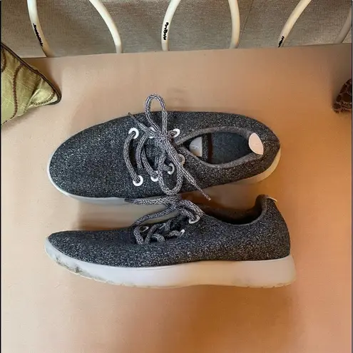 Allbirds Woman’s Wool Runners in Natural Grey (Light Grey Sole) Size 8
