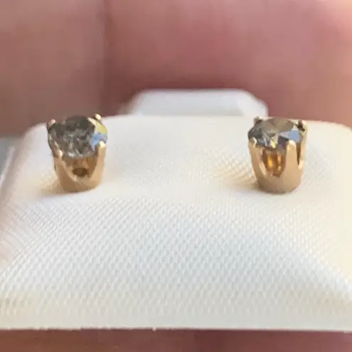 14kt Gold Champagame Diamond Studs