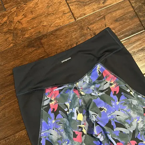 Patagonia  Floral Cropped Leggings Medium