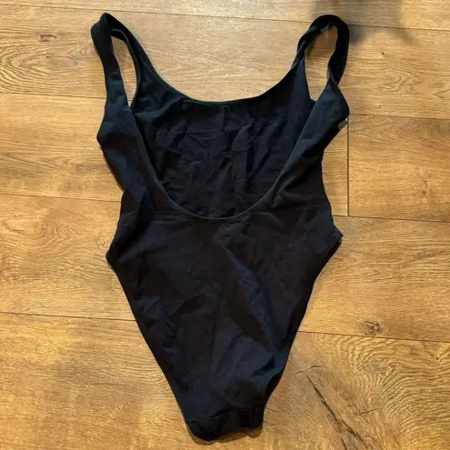 Rare Yvette Mandell Black High Cut Low Back Scoop Neck Bodysuit Size Small