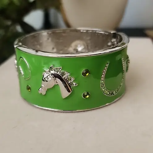 Vintage Silver Green Equestrian Horse Clamper / Hinge Bracelet