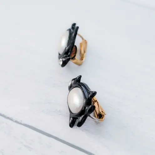 Vintage Avon Clip On Earrings Black Penguin with Pearlescent Center