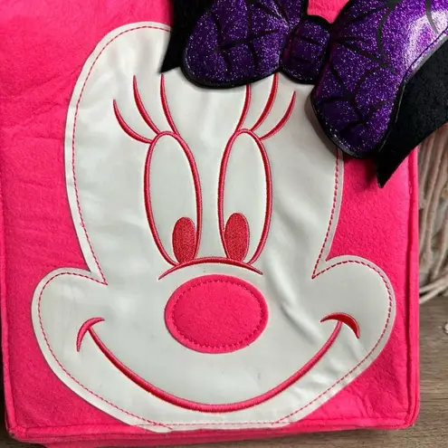 Disney  Minnie Mouse Glow in Dark Trick or Treat Pink Purple Bag