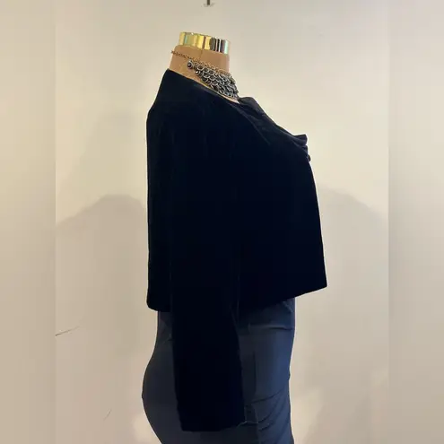 No Tag Vintage Black Velvet Bolero Button Open Modern Evening Jacket Sz 9