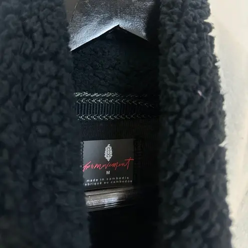 FREE PEOPLE Fall To Rise Fleece Quarter Snap in Black Combo Size Medium NWT White