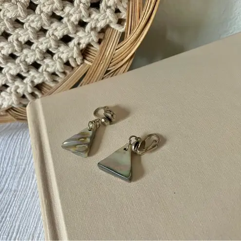 Triangle Dangle Abalone Clip On Earrings Vintage “Lusera” Brown Neutral Beachy Jewelry Green
