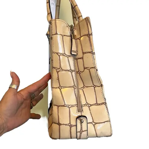 Designer
Franklin Covey Faux Alligator Bag Brown