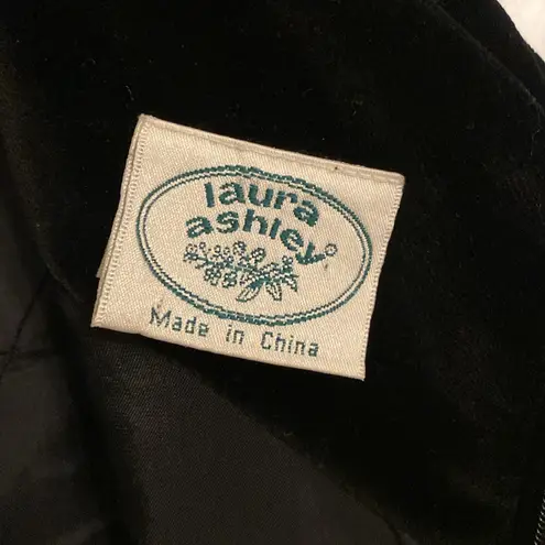 Laura Ashley 90s VINTAGE Velvet Mini Dress Sz 4 LBD Embroidered Scallop Neckline