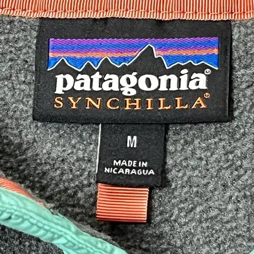 Patagonia  Women's Lightweight Synchilla Snap-T Fleece Pullover Medium