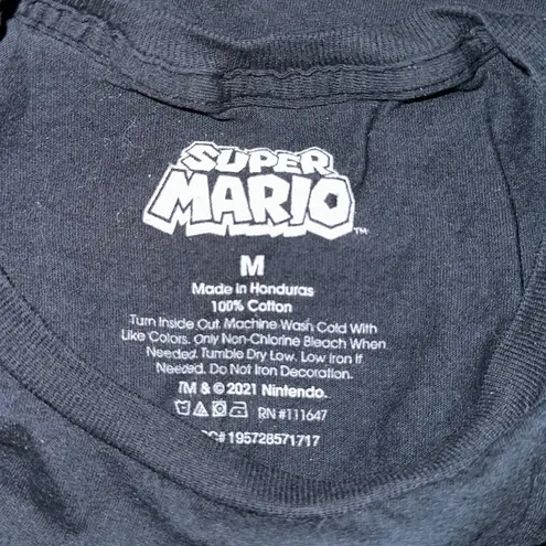 Nintendo SUPER MARIO BLACK GRAPHIC CHARACTER TEE