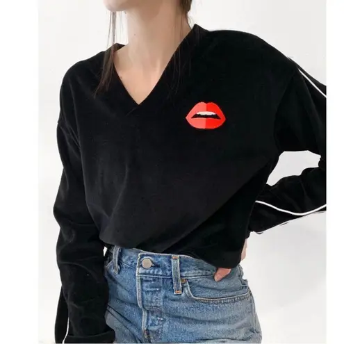 EllandEmm EE Lip Velour V