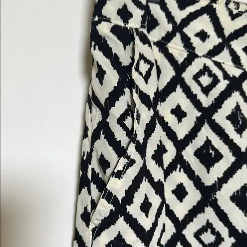 Tahari Geometric Black and Cream Women's Pants Size XL New With Tags