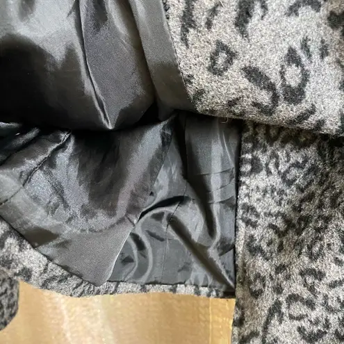 Moda International Victorias Secret Y2K Leopard Print Gray Black Peacoat Jacket