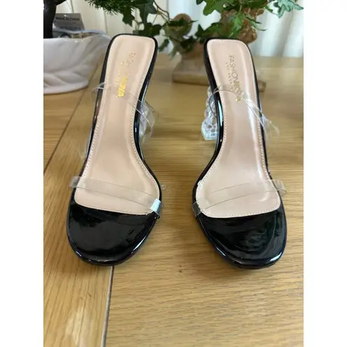 FashionNova Size 10 Clear Acrylic Classic Heeled Sandals Transparent Straps Black