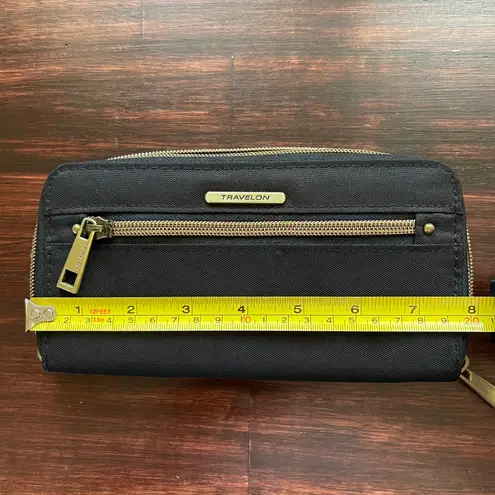 Travelon Black Wallet