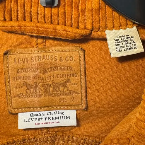 Levi's Copper Brown Corduroy Trucker Jacket
Cropped Style Size M
