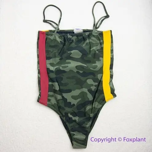 NEW Triya Camo Camouflage side stripe maio one piece swimsuit, size XS Green