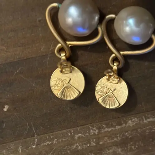 Karl Lagerfeld Vintage Karl Lagerfield chunky gold tone baroque pearl clip on earrings