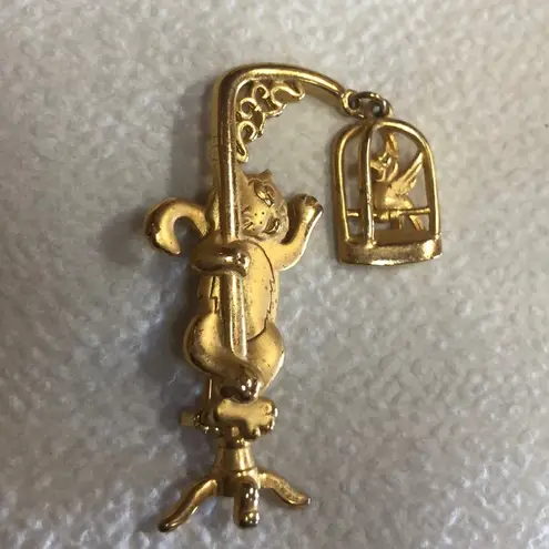 Vintage JJ Cat and Bird Gold tone Brooch
