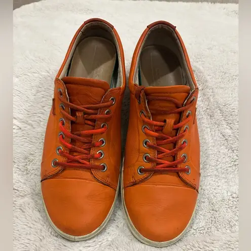 Orange Ecco Soft 7 Leather Shoes Size 9