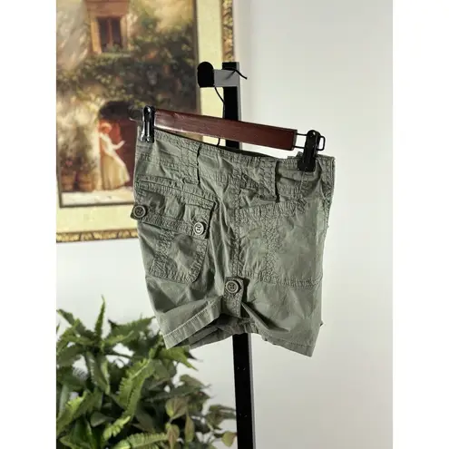 Max Rave Shorts Womens 7 Juniors Pockets Button Cuff Pants 4" Inseam Set Of 2