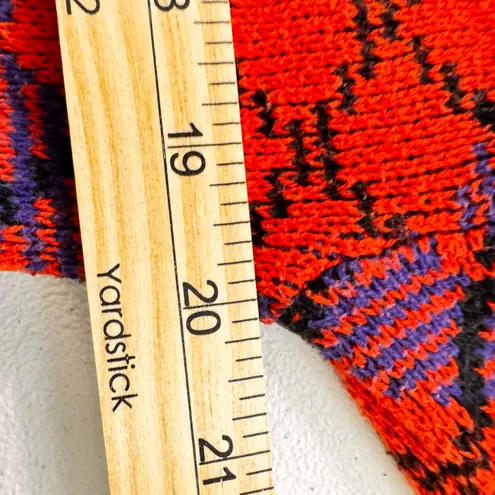 Forever 21  Argyle Plaid Knit Sweater Pullover Long Sleeve Cozy Top