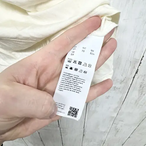 Boss Shirt Women Size XS Cream Sleeveless Turtleneck Blouse Streetwear Casual