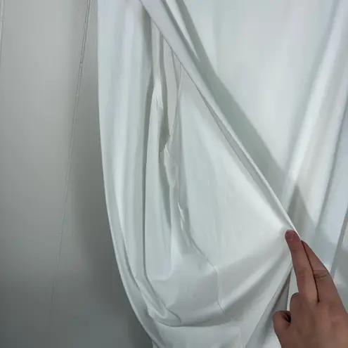 Halara White Athleisure Stretch Drape Sides Sleeveless High Neck Top Large L NWT