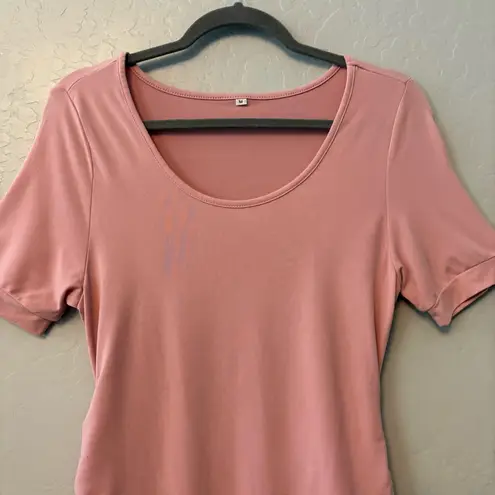 ⭐️Boutique pink short sleeve stretchy knee length maternity dress size medium