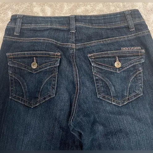 DKNY  bootcut jeans size 6‎