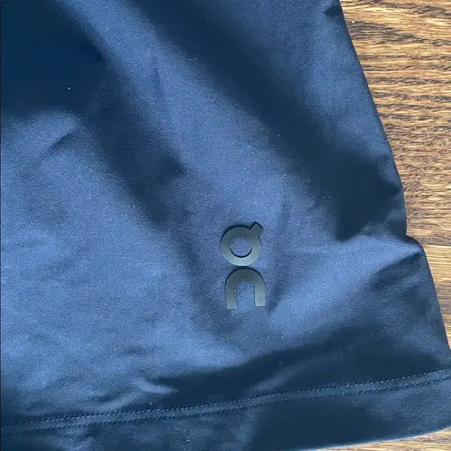 NWT On Running Movement Tank Penn Relays Navy Size Medium Blue