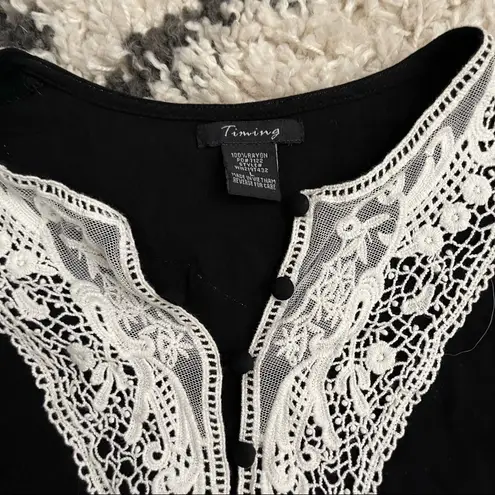 Timing Coquette Lace collar blouse