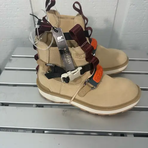 Sorel  Women's Hi-Line EQ Chelsea Boot - Ceramic, Chalk Size 5.5 NWOT