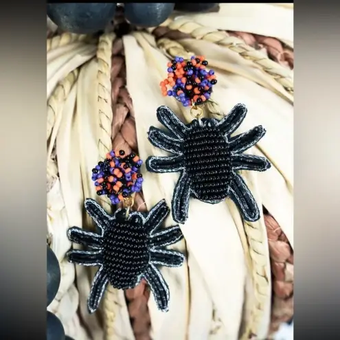 Halloween Black Spider Seed Bead Earrings new