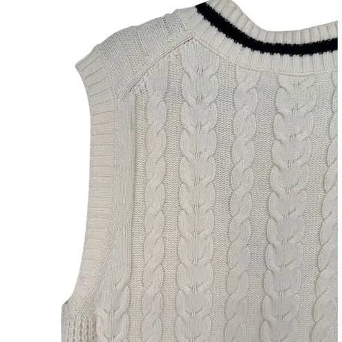 Aritzia SUNDAY BEST Winston V Neck Cable Knit Sweater Vest Cream Size Medium