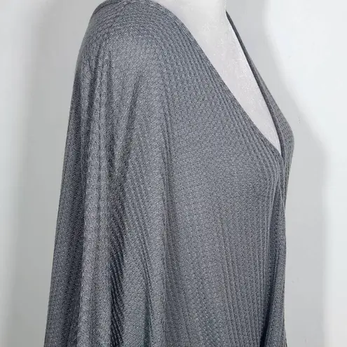Bloomchic Surplice Gray Waffle Knit Top Size 22/24 Plus Size Thermal Knit Top