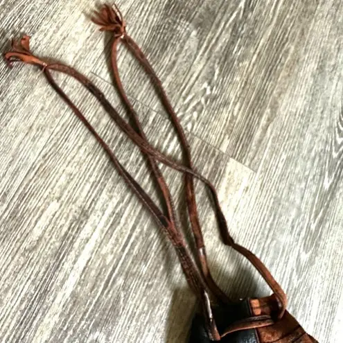 Vintage Moroccan brown and black leather bucket bag