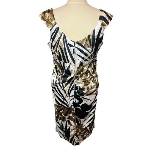 London Times NWT  Woman Satin Safari Print Body Contouring Sleeveless Dress