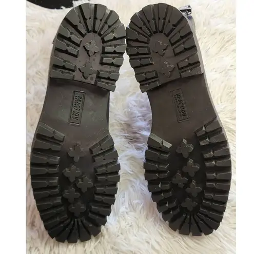 Kenneth Cole Reaction Salt Lug Patent Pull On Chelsea Boots in Black Croc 9 NWOB