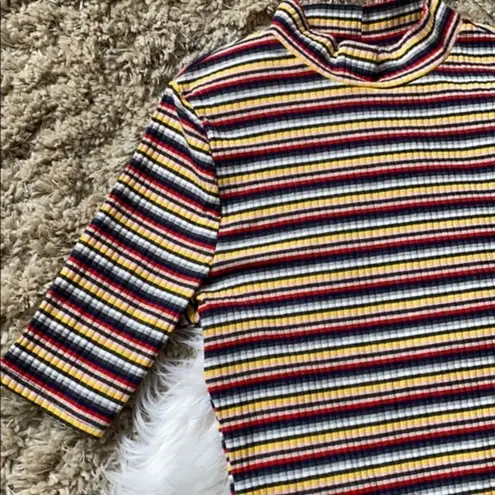 Roolee  striped short sleeve mock neck shirt small