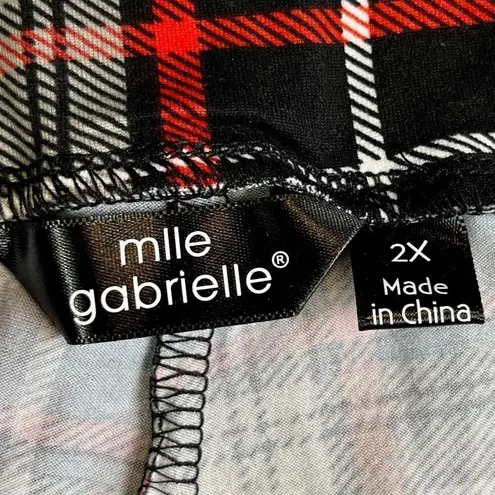 Mlle Gabrielle NWT Women’s Winter Red White Plaid Pull-on Leggings 2X