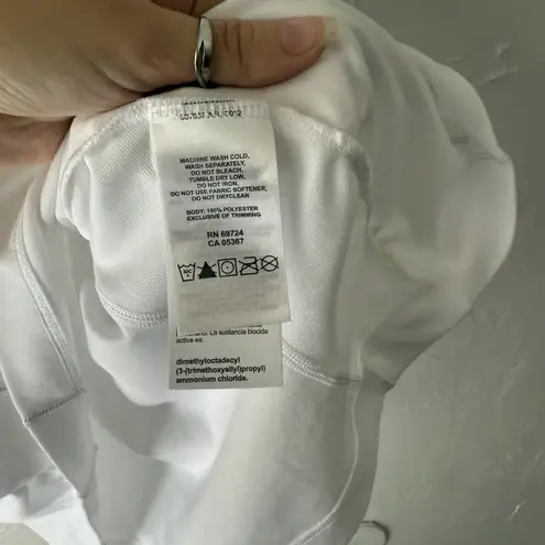 Mountain Hardwear Shirt Large White Athletic Performance Short Sleeve Outdoor