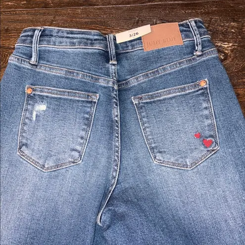 Judy Blue Size 3 / 26 High Rise Boyfriend Jeans Queen of Hearts Distressed NWT