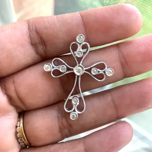 10kt White Gold Diamond Cross Silver