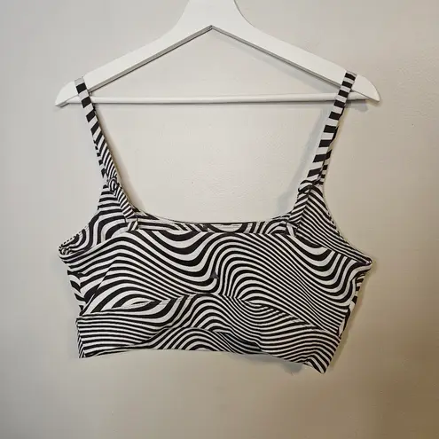 Vitality x Cosmopolitan Ascend Scoop Bra+ Wavelength Cosmopolitan XL Gray White