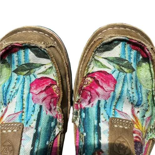 Ariat  Women’s Cruiser Floral Cactus size 9.5 B