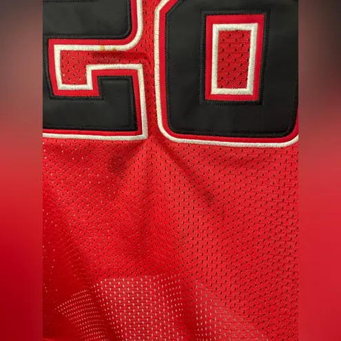 Colosseum Wisconsin Badgers Red women's Sports Jersey size L/XL #28