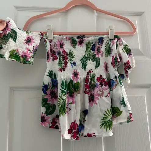 Ambiance Apparel Floral crop Top