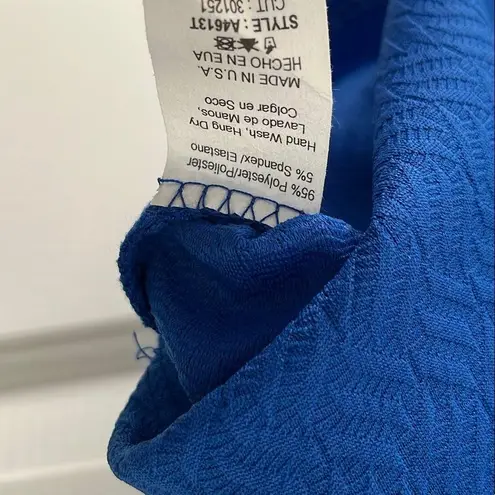 Chris & Carol Blue Tunic Top with 3/4 Sleeves